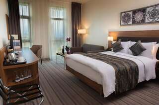 Отель Best Western Premier Sofia Airport Hotel София Номер «Премьер» с кроватью размера «king-size»-9